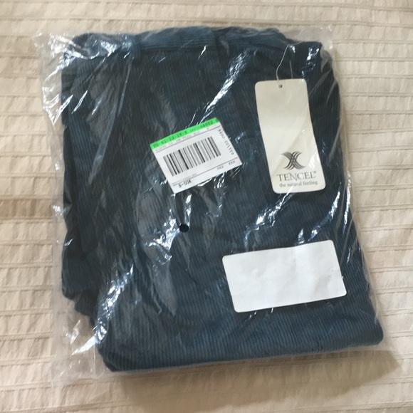 LL Bean corduroy skirt - Picture 4 of 5